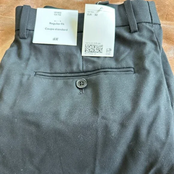 H & M Regular Fit Black Dress Pants - Picture 3 of 3